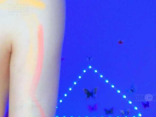 Armura's BongaCams show and profile