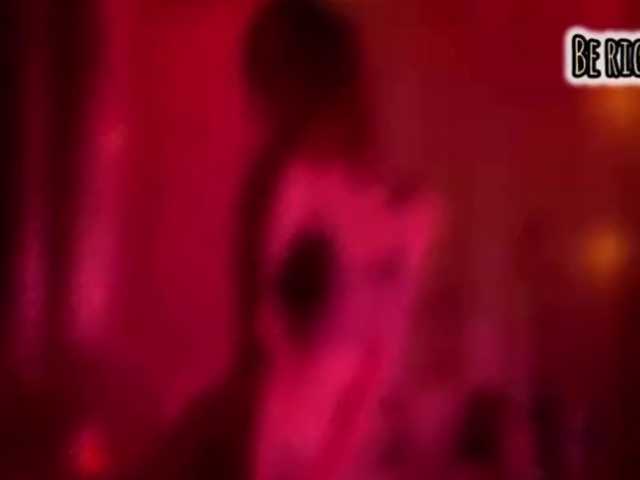 Armura's BongaCams show and profile