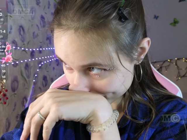 Armura's BongaCams show and profile