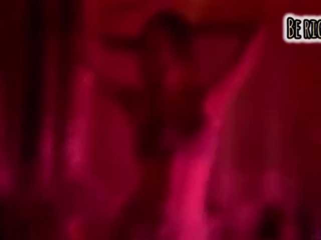 Armura's BongaCams show and profile