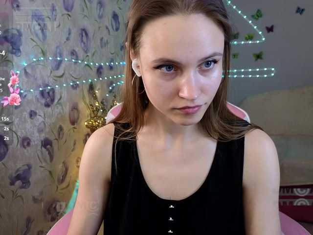 Armura's BongaCams show and profile