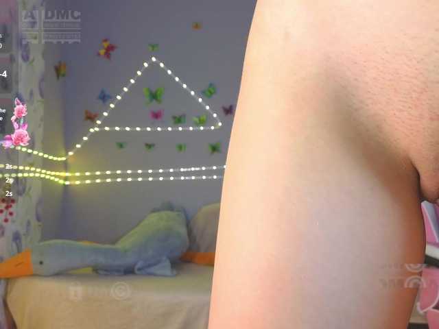 go to chat with Armura