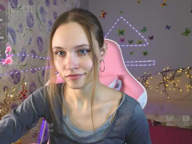 Armura's BongaCams show and profile