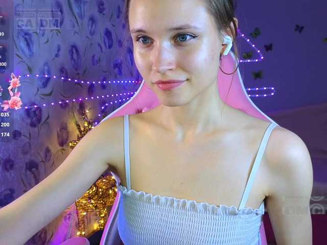 Armura's BongaCams show and profile