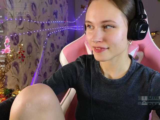 Armura's BongaCams show and profile