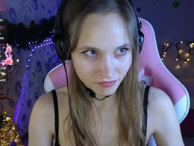 Armura's BongaCams show and profile