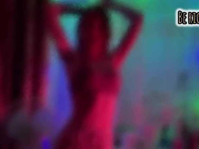 Armura's BongaCams show and profile