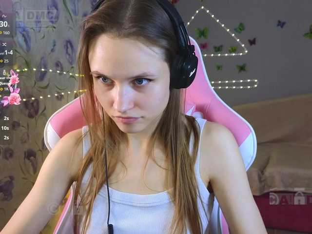 Armura's BongaCams show and profile