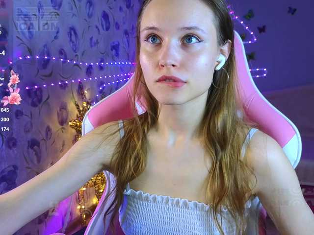 Armura's BongaCams show and profile