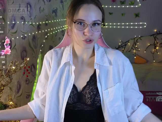 Armura's BongaCams show and profile