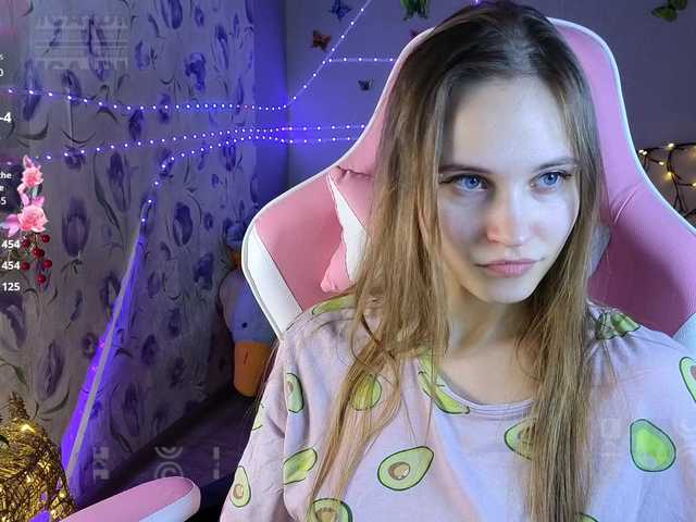 Armura's BongaCams show and profile