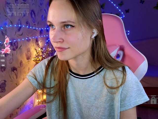 Armura's BongaCams show and profile