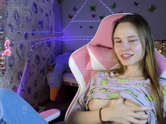 Armura's BongaCams show and profile