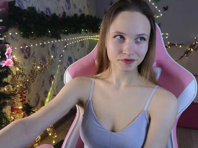 Armura's BongaCams show and profile