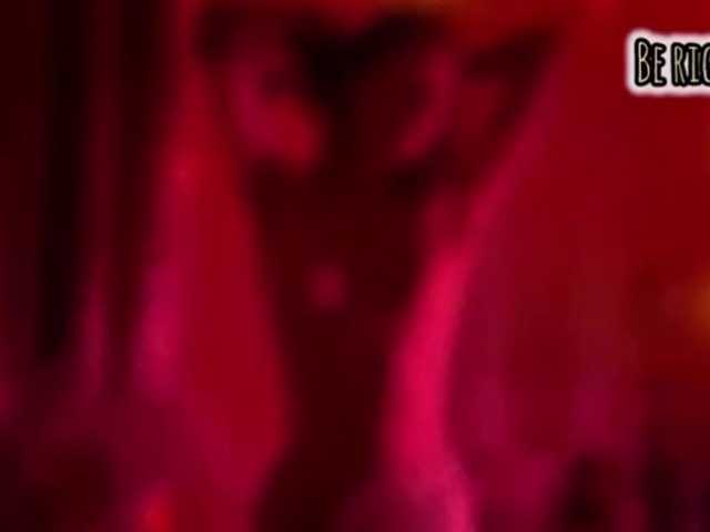 Armura's BongaCams show and profile