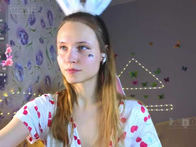 Armura's BongaCams show and profile