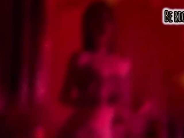 Armura's BongaCams show and profile