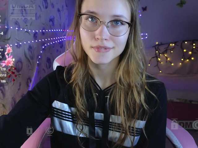 Armura's BongaCams show and profile