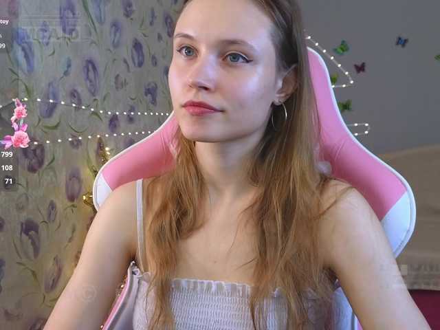 Armura's BongaCams show and profile