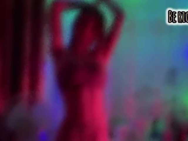 Armura's BongaCams show and profile