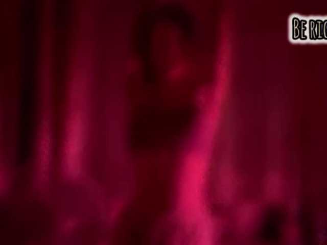 Armura's BongaCams show and profile