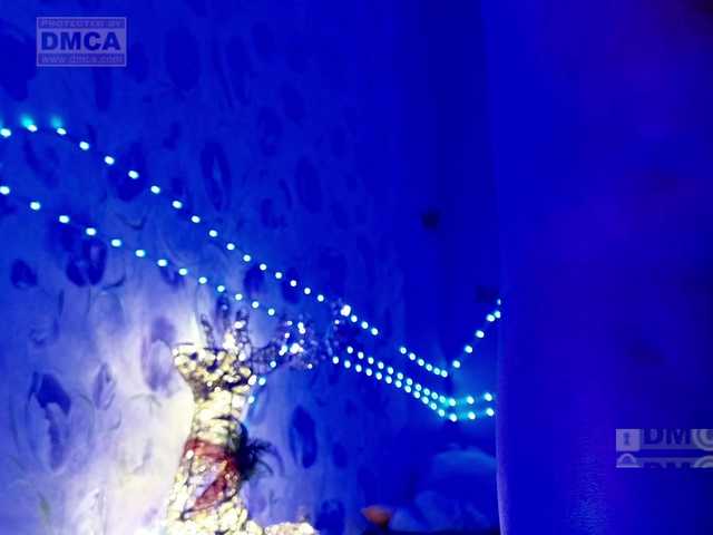 Armura's BongaCams show and profile