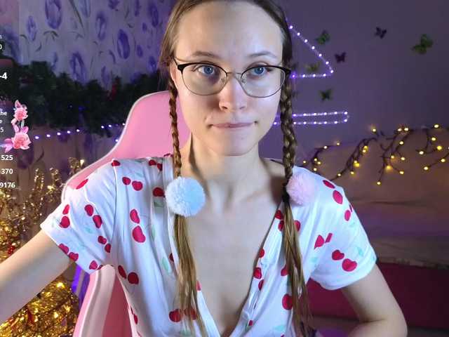 Armura's BongaCams show and profile