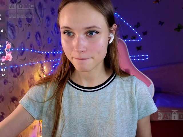 Armura's BongaCams show and profile