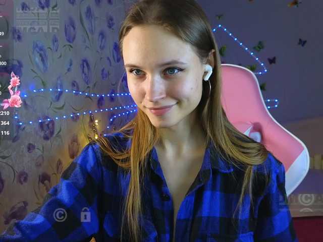 Armura's BongaCams show and profile