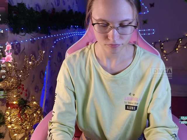 Armura's BongaCams show and profile