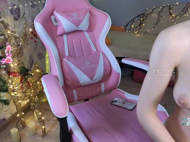 Armura's BongaCams show and profile