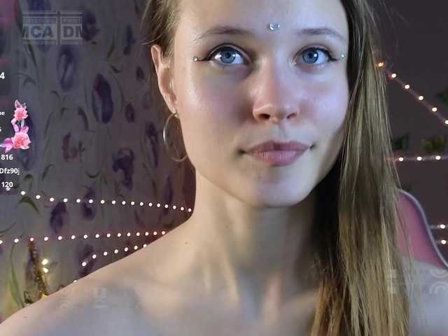 Armura's BongaCams show and profile