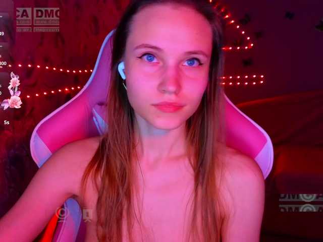 Armura's BongaCams show and profile