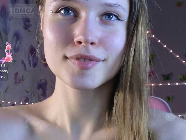 Armura's BongaCams show and profile