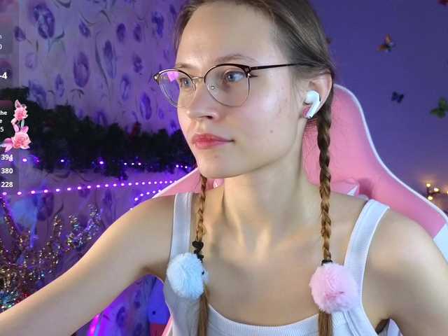 Armura's BongaCams show and profile