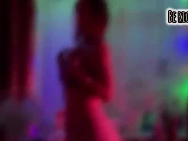 Armura's BongaCams show and profile