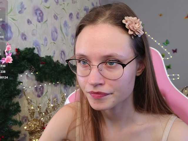 Armura's BongaCams show and profile