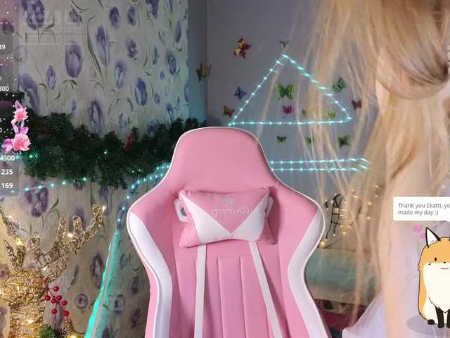 Armura's BongaCams show and profile