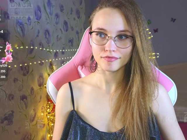 Armura's BongaCams show and profile