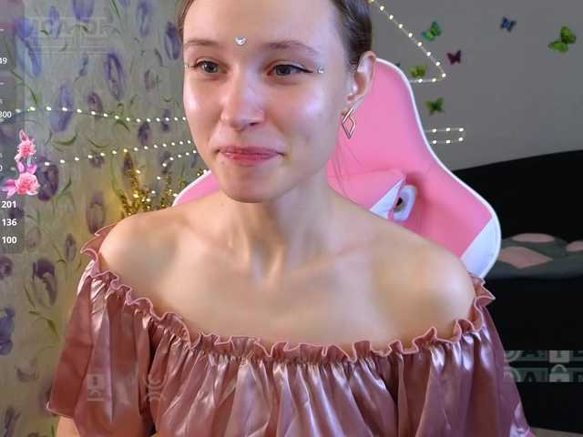 Armura's BongaCams show and profile