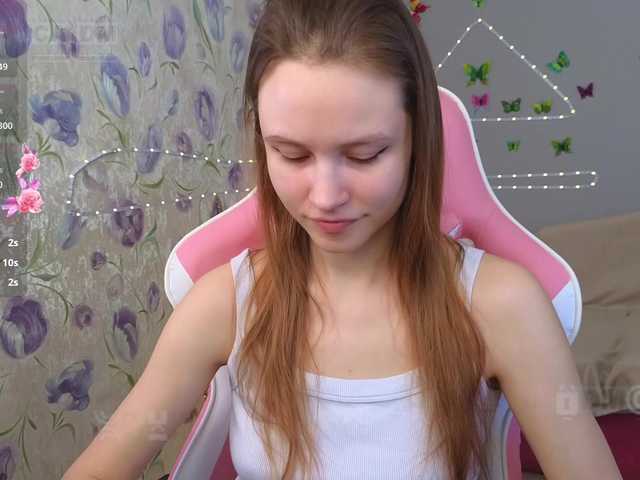 Armura's BongaCams show and profile