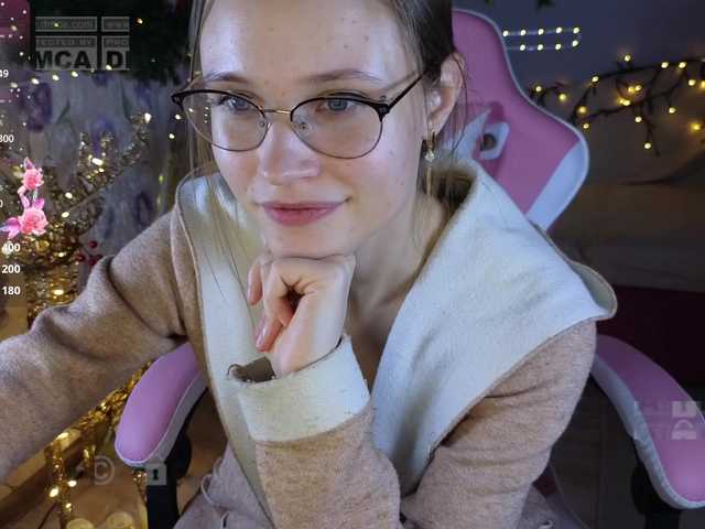 Armura's BongaCams show and profile