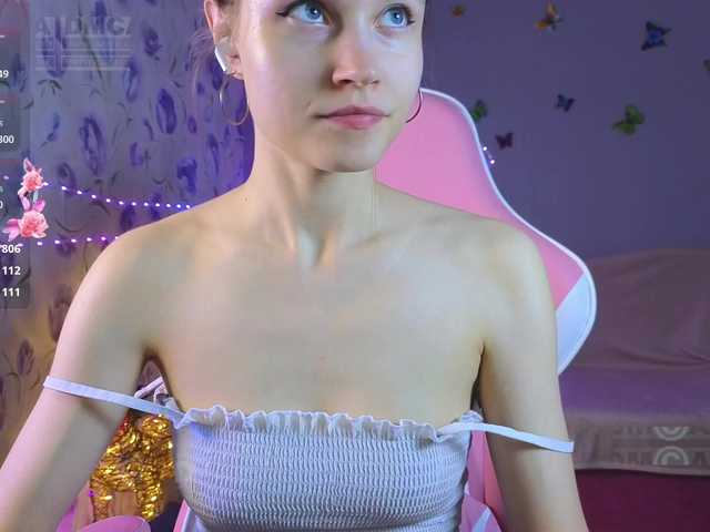 Armura's BongaCams show and profile