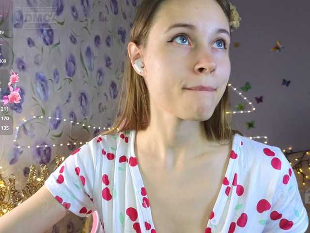 Armura's BongaCams show and profile