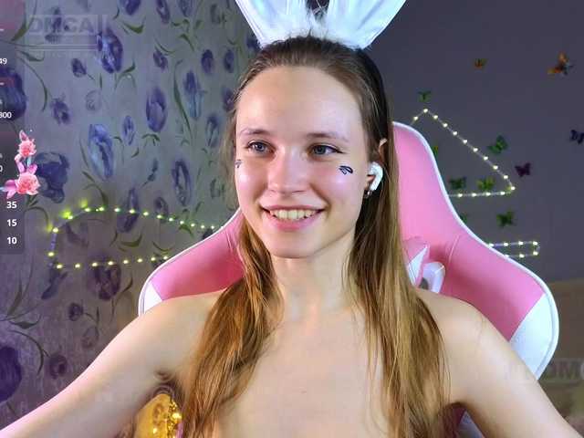 Armura's BongaCams show and profile