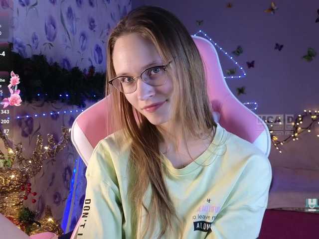 Armura's BongaCams show and profile