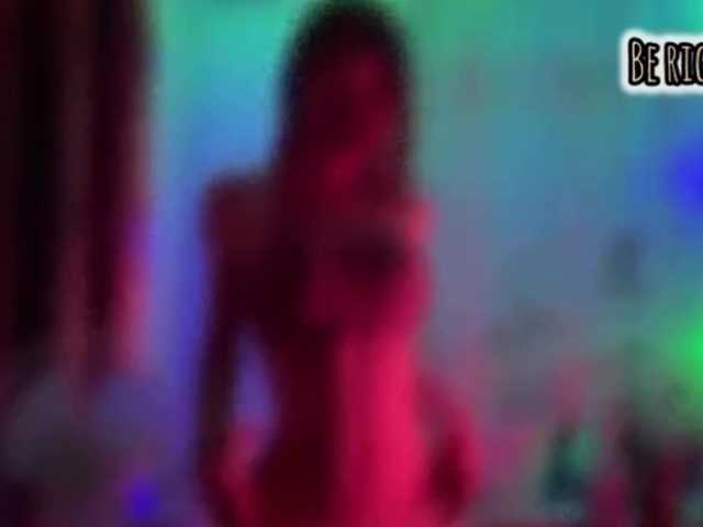 Armura's BongaCams show and profile