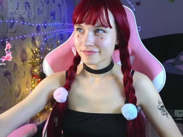 Armura's BongaCams show and profile