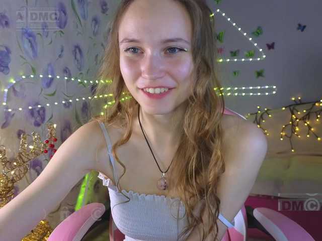 Armura's BongaCams show and profile