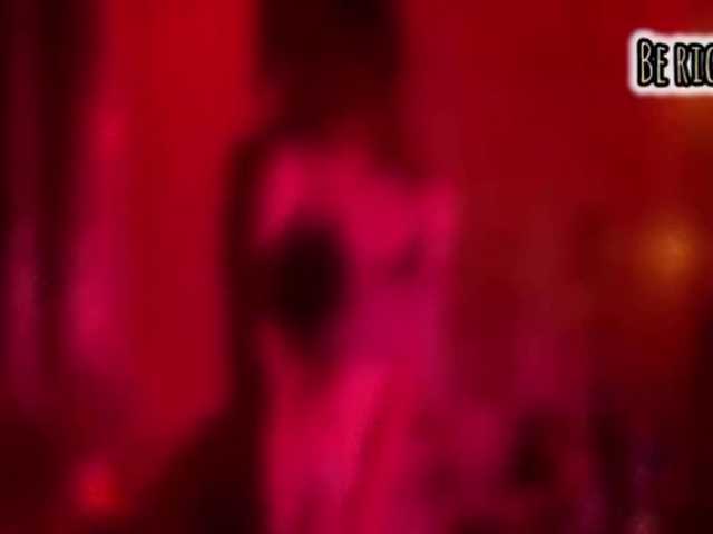 Armura's BongaCams show and profile